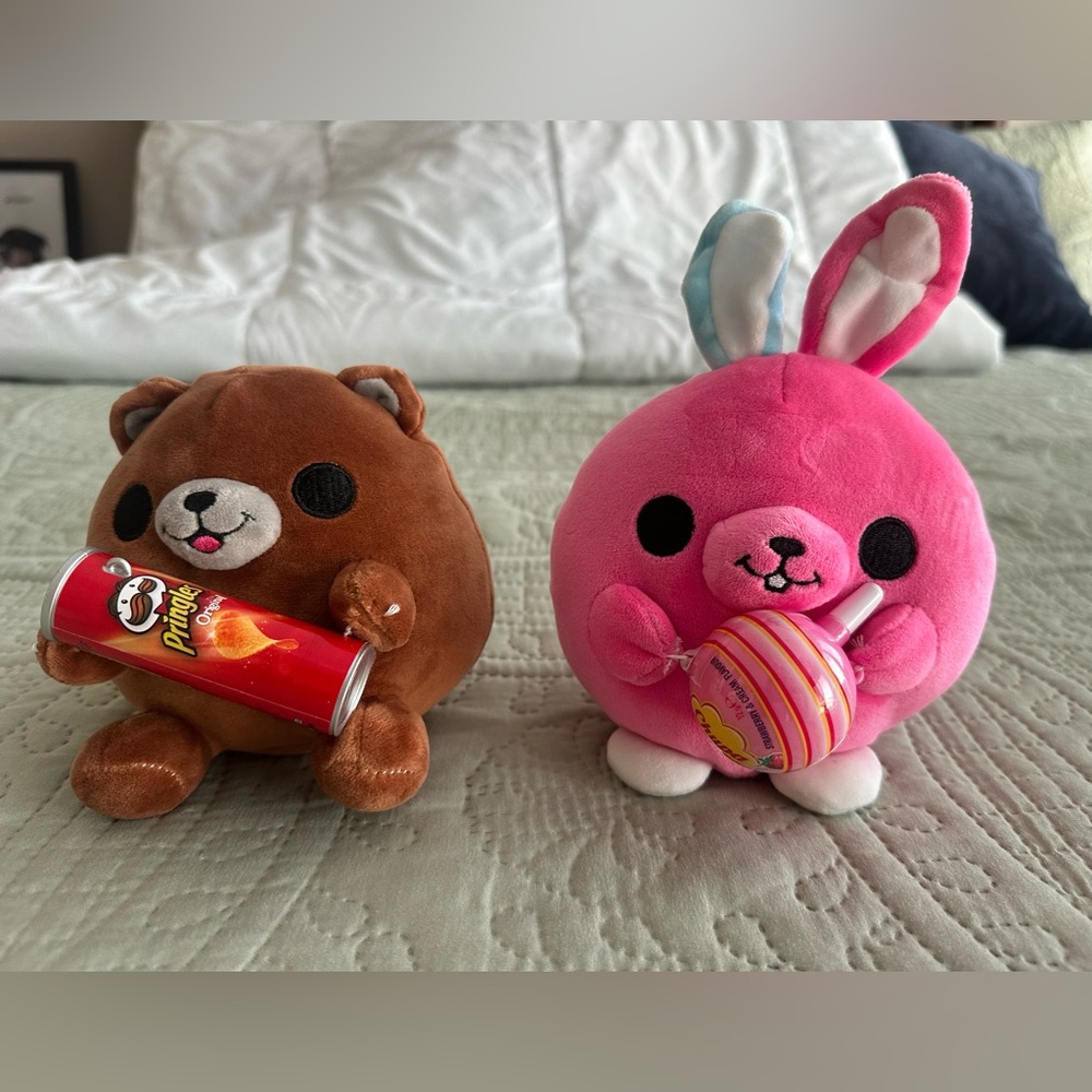 Zulu Snackles Bear with Pringles Can and Bunny with Chupa Chups 2 pair set
